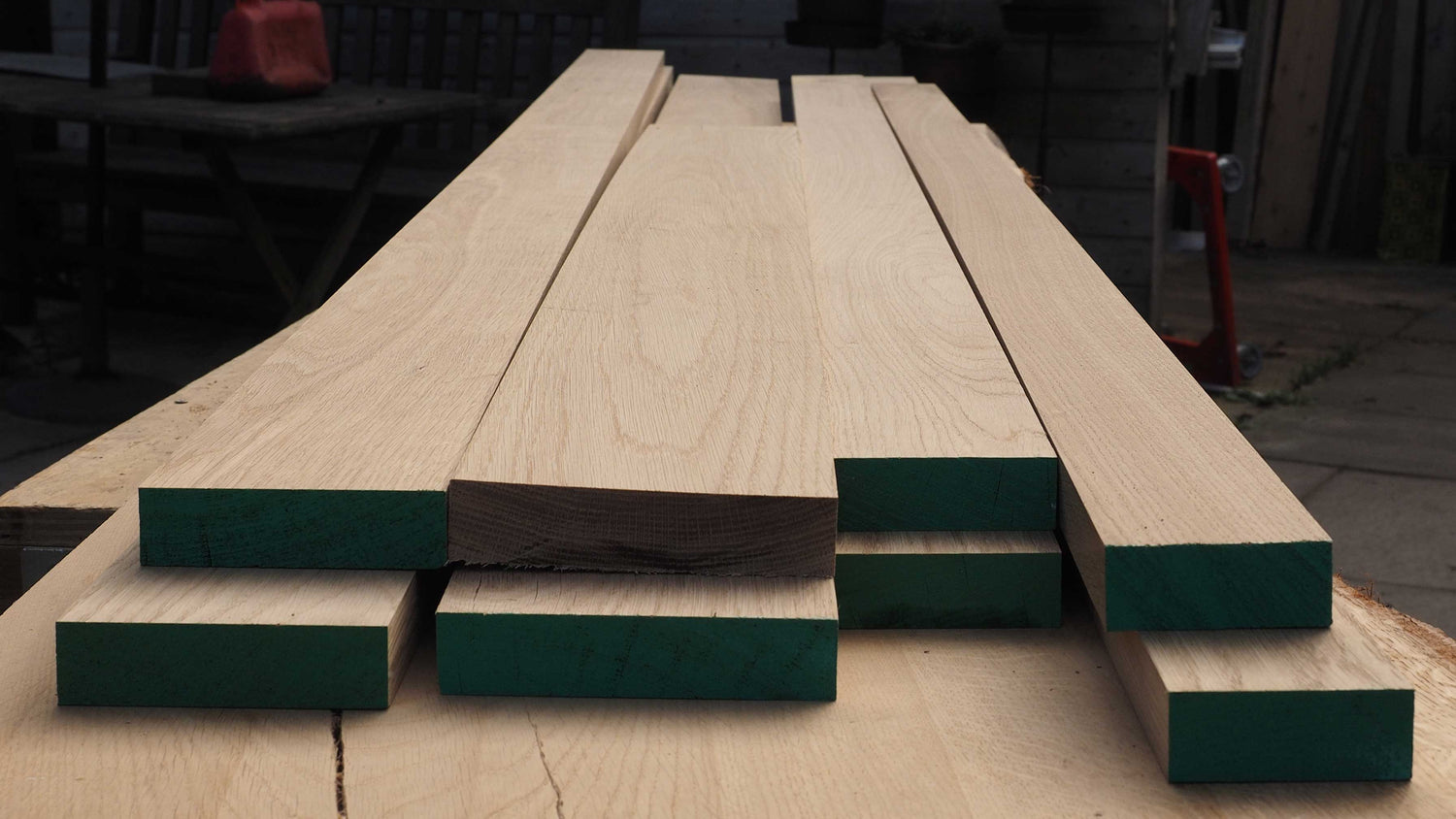 Planned (PAR) Oak planks 50-200mm wide